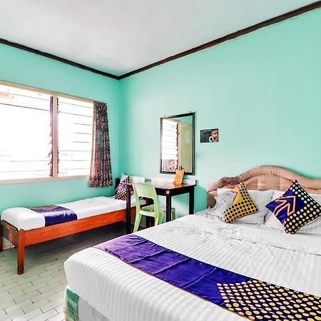Spot On 90003 Villa Tawang Cianjur Εξωτερικό φωτογραφία